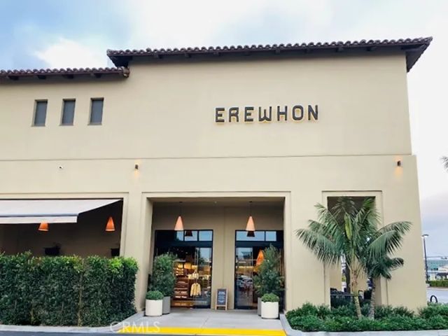 5410 W 149th Place 16, Hawthorne, CA 90250