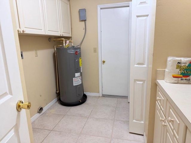 12721 N OLA AVENUE, Tampa, FL 33612