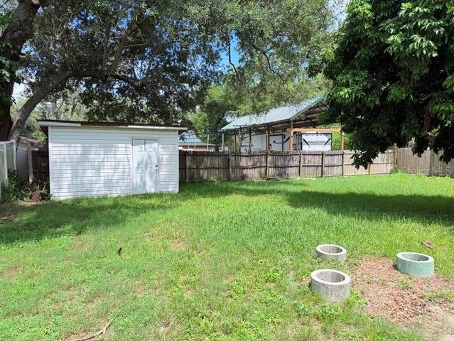 12721 N OLA AVENUE, Tampa, FL 33612