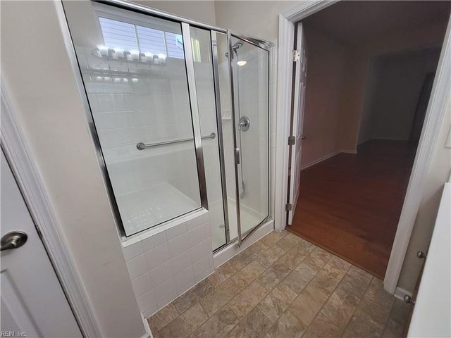 634 Leonard LN, Newport News, VA 23601