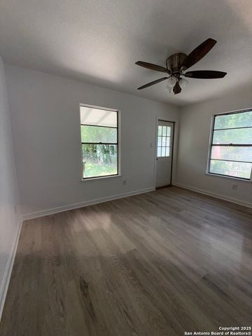 815 Ripford, San Antonio, TX 78225
