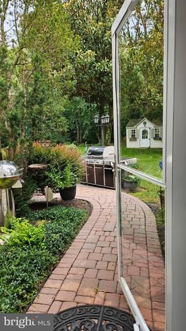 53 WATERFORD DR, Bordentown, NJ 08505