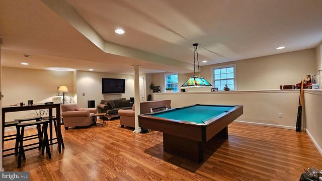 53 WATERFORD DR, Bordentown, NJ 08505