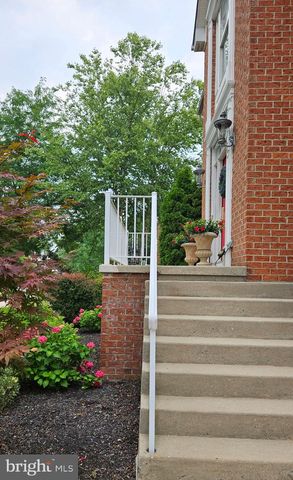 53 WATERFORD DR, Bordentown, NJ 08505