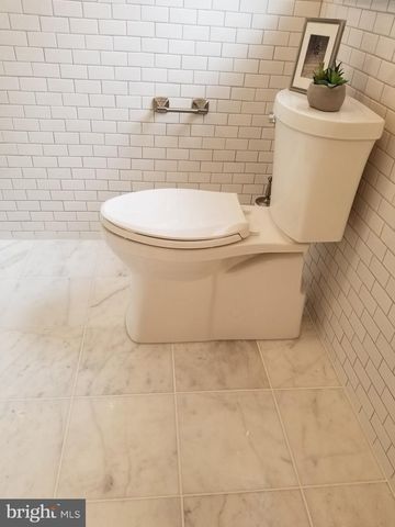 53 WATERFORD DR, Bordentown, NJ 08505