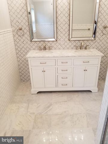 53 WATERFORD DR, Bordentown, NJ 08505
