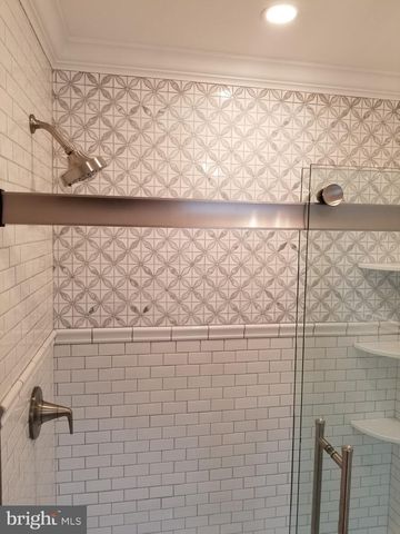 53 WATERFORD DR, Bordentown, NJ 08505