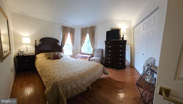 53 WATERFORD DR, Bordentown, NJ 08505