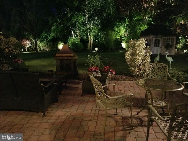 53 WATERFORD DR, Bordentown, NJ 08505