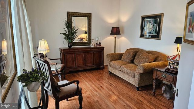53 WATERFORD DR, Bordentown, NJ 08505