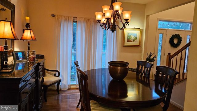53 WATERFORD DR, Bordentown, NJ 08505