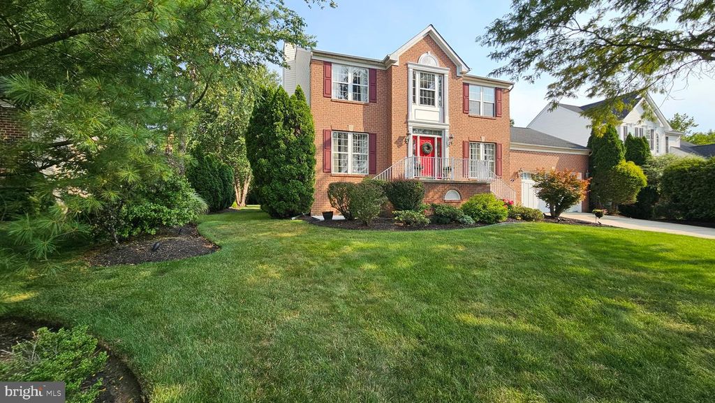 53 WATERFORD DR, Bordentown, NJ 08505