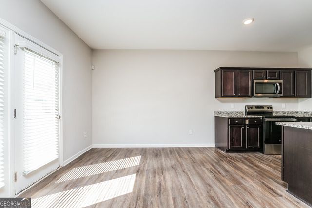 3835 Newbury Place Drive, Loganville, GA 30052