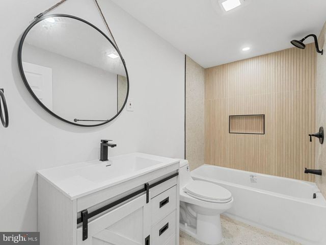 308 DELSEA DR, Sewell, NJ 08080