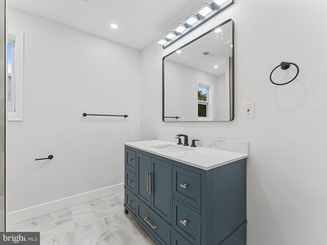 308 DELSEA DR, Sewell, NJ 08080
