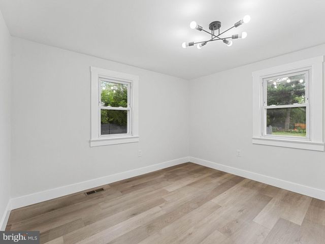 308 DELSEA DR, Sewell, NJ 08080