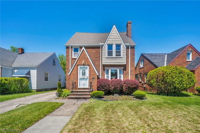 16005 Throckley Avenue, Cleveland, OH 44128
