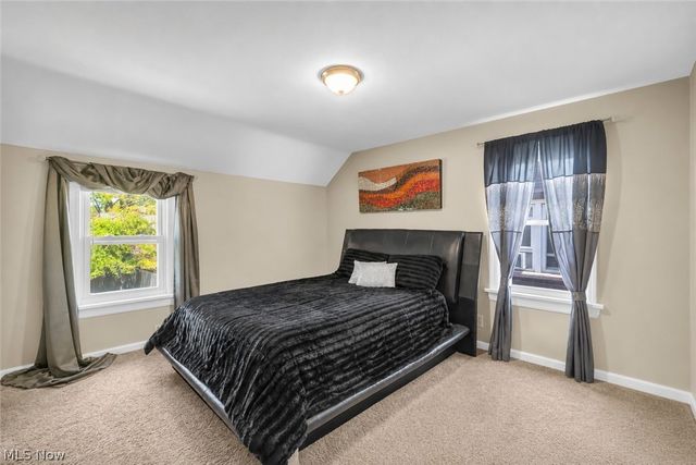 16005 Throckley Avenue, Cleveland, OH 44128