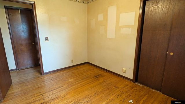 9134 Taylor Street, Omaha, NE 68134