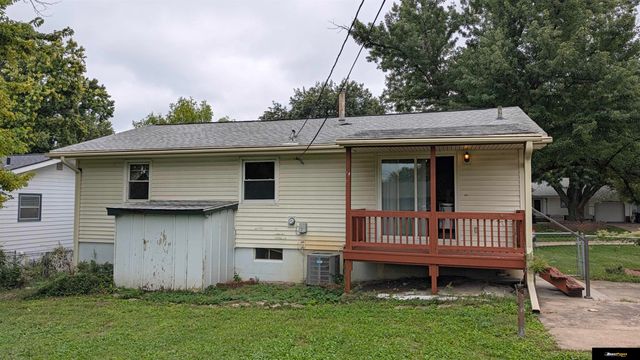 9134 Taylor Street, Omaha, NE 68134