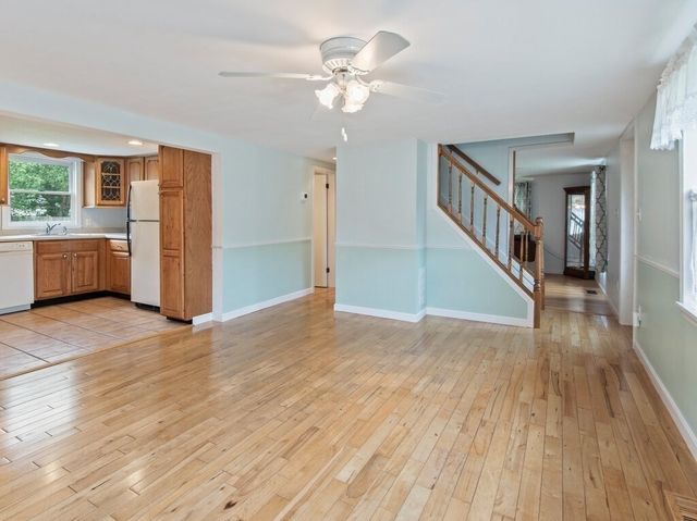 61 Locust Street, Oxford, MA 01540