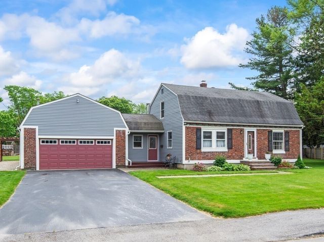 61 Locust Street, Oxford, MA 01540