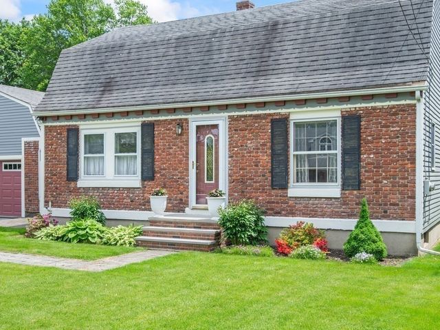 61 Locust Street, Oxford, MA 01540