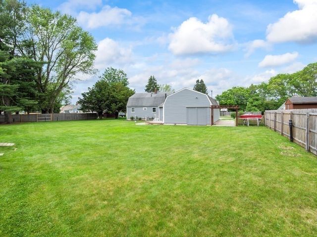61 Locust Street, Oxford, MA 01540