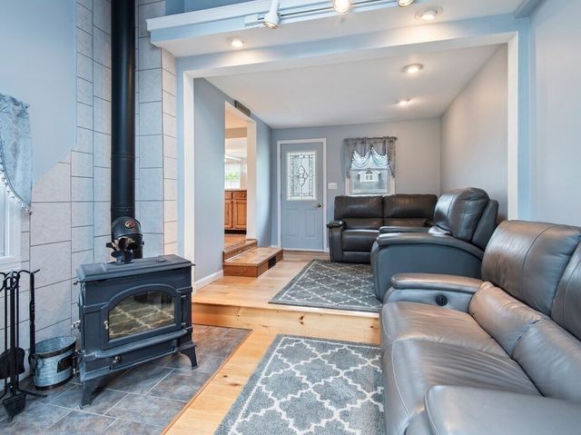 61 Locust Street, Oxford, MA 01540