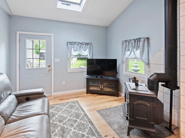 61 Locust Street, Oxford, MA 01540