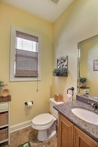 2069 STANDING ROCK DR, Collierville, TN 38017