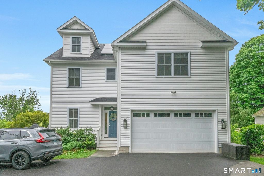 210 High Ridge Avenue, Ridgefield, CT 06877
