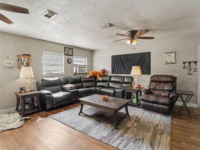 200 16TH STREET, St Cloud, FL 34769