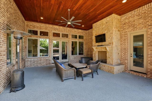 413 Saint Tropez Drive, Southlake, TX 76092