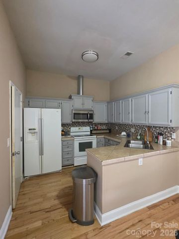 11619 Bowsby Court, Charlotte, NC 28215