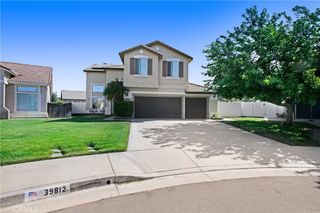 39812 De Vendome Court, Murrieta, CA 92563