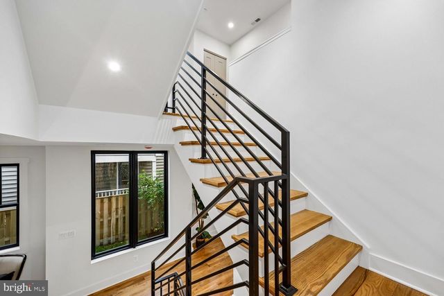 6705 ALLEGHENY AVE, Takoma Park, MD 20912