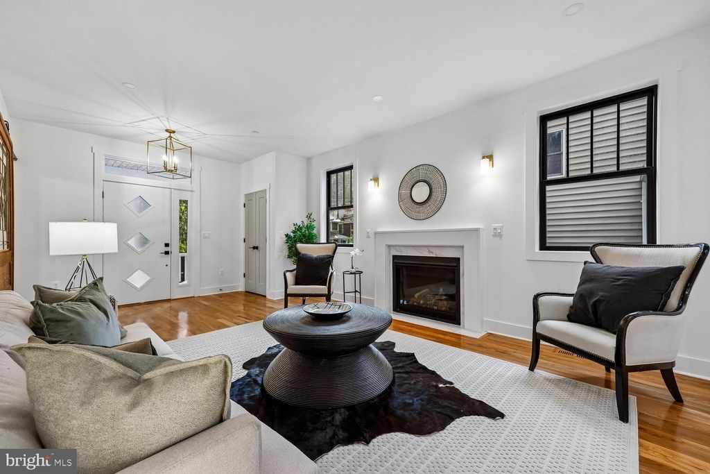 6705 ALLEGHENY AVE, Takoma Park, MD 20912
