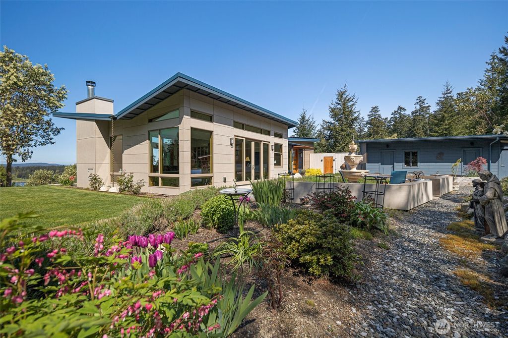 268 Rum Runner Road, Lopez Island, WA 98261