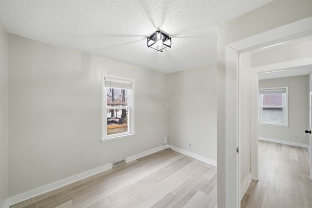 724 19th Street, West Des Moines, IA 50265