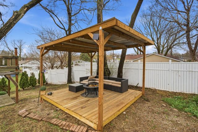 724 19th Street, West Des Moines, IA 50265