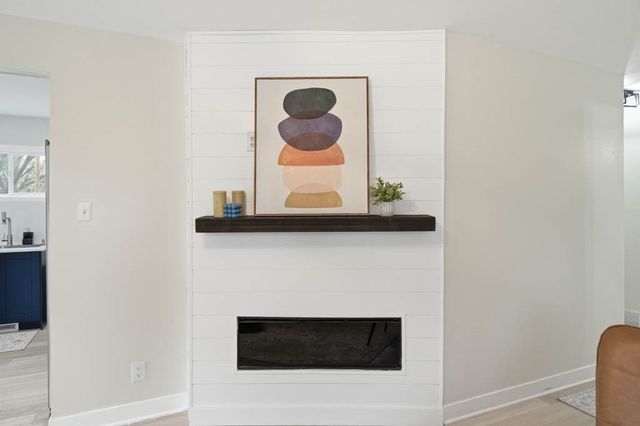 724 19th Street, West Des Moines, IA 50265