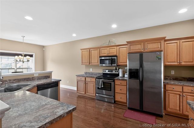 504 Autumn Grove Circle, New Albany, IN 47150