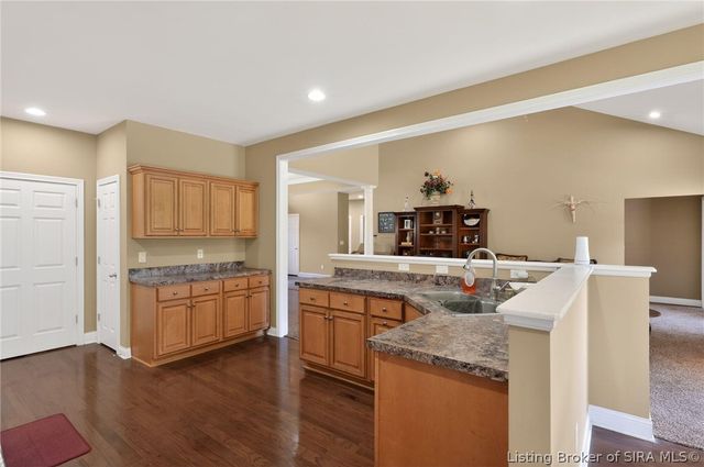 504 Autumn Grove Circle, New Albany, IN 47150