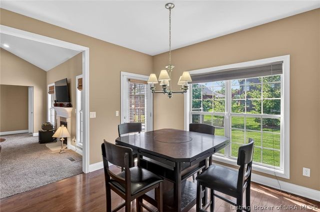 504 Autumn Grove Circle, New Albany, IN 47150
