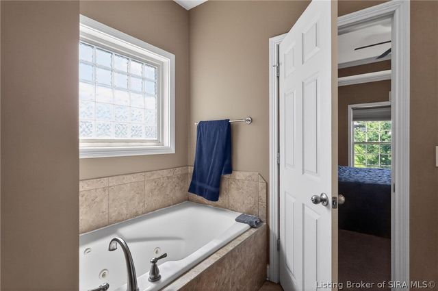 504 Autumn Grove Circle, New Albany, IN 47150
