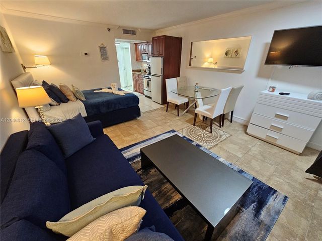 19201 Collins Ave 246, Sunny Isles Beach, FL 33160