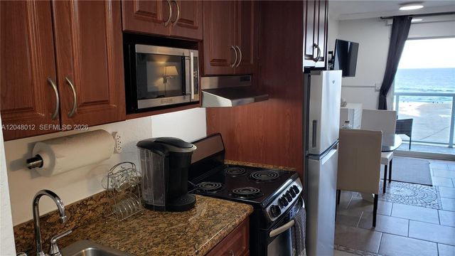 19201 Collins Ave 246, Sunny Isles Beach, FL 33160