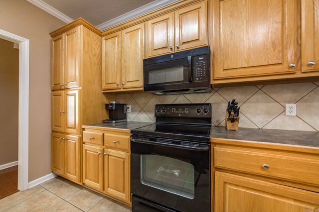 2510 Zoysia Lane, Conway, AR 72034