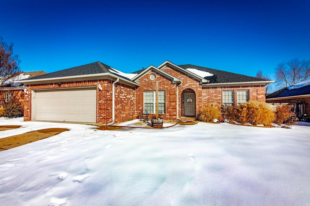 2510 Zoysia Lane, Conway, AR 72034